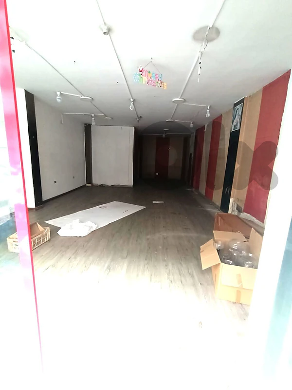 shop for rent in Hazmieh