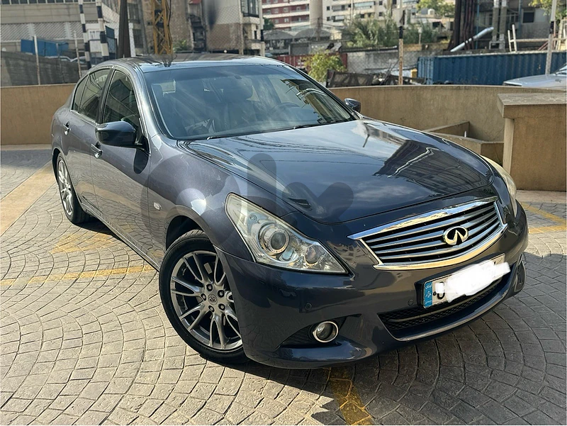 Infiniti Fx series 2013 G25 Rymco. 1 Owner