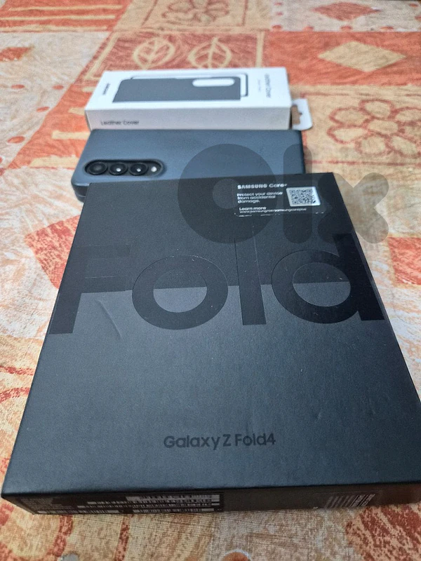 Samsung z fold 4