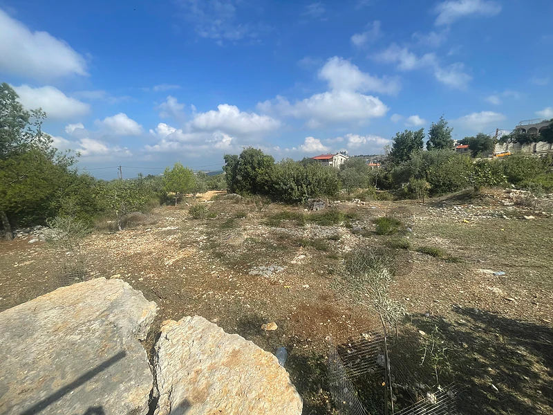 RWB216PK - Land with prefab for sale in obeidat with open view.