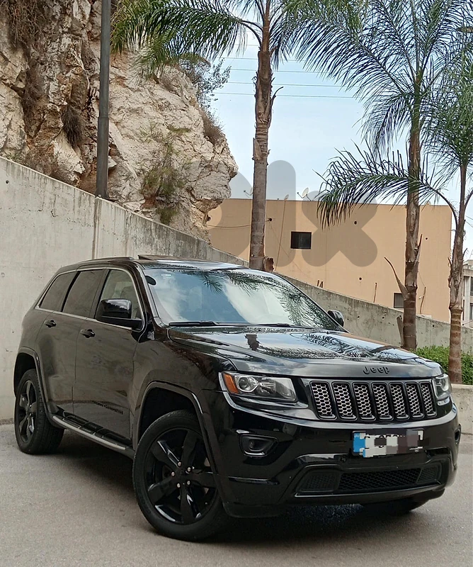 Jeep Grand Cherokee altitude  2015
