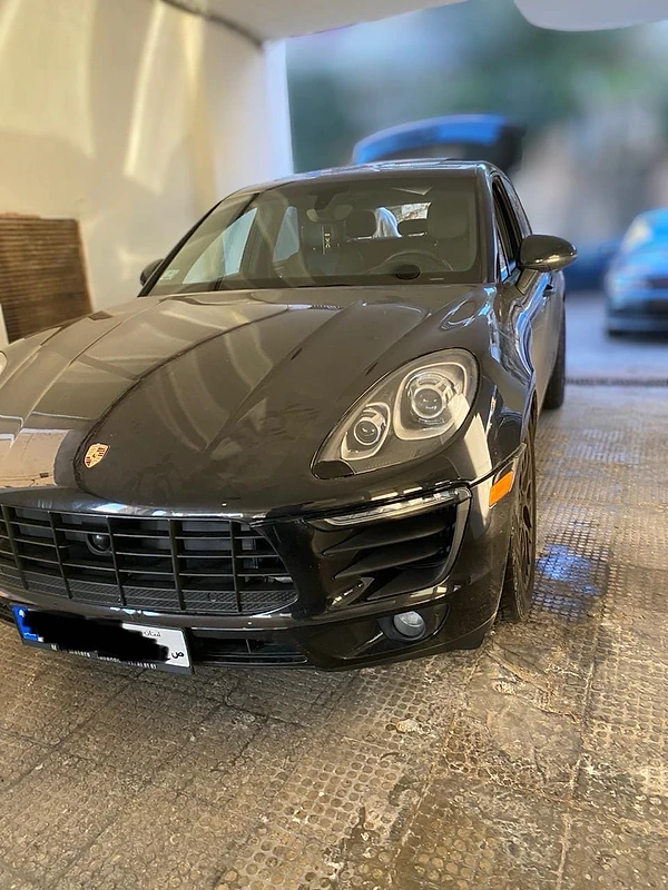 porsche macan S 2018