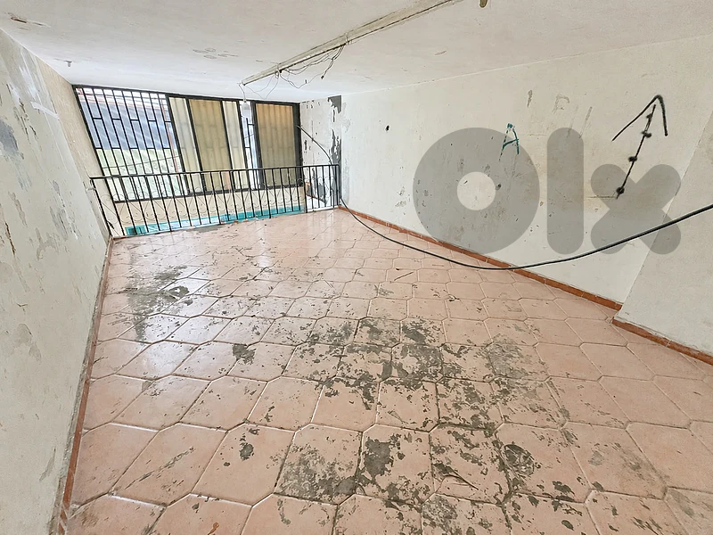 Shop for Rent in Tarik El Jdidehمحل للإيجار في  طريق الجديدة
