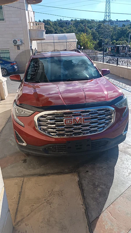 GMC Terrain 2019 clean