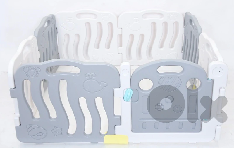 Play fence for babies and toddlers