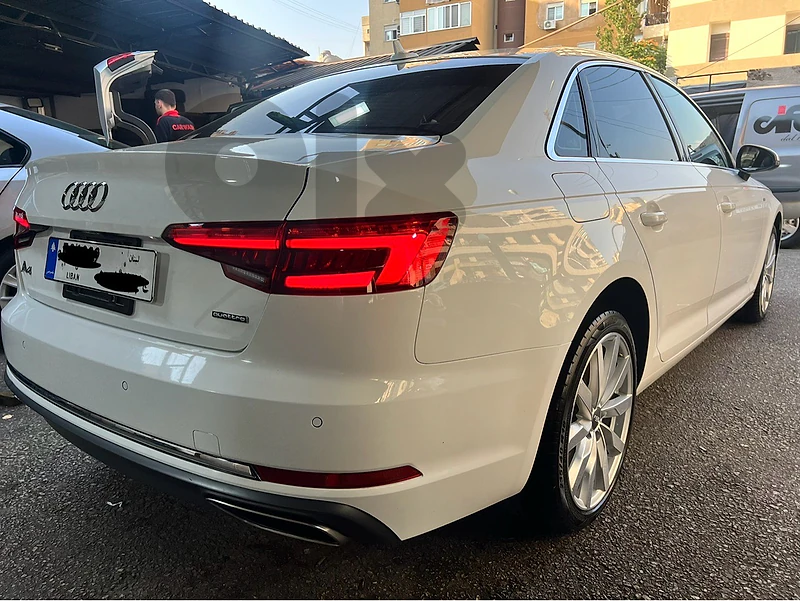 Audi A4 2019 03088250