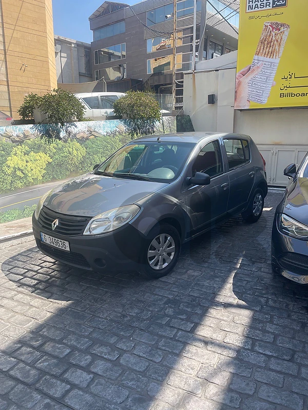 Renault Sandero 2010 10