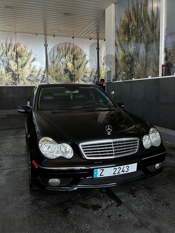 Mercedes-Benz C-Class