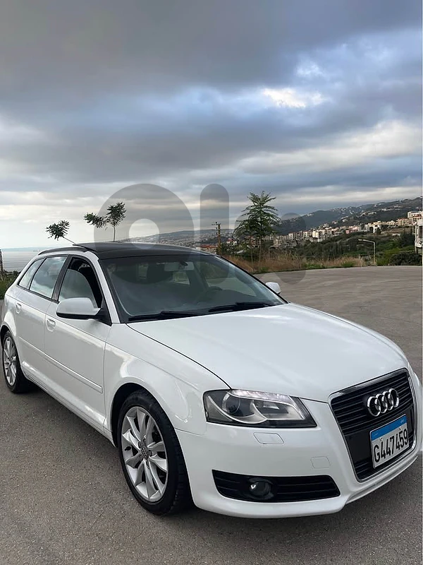Audi A3 2011 4 cylindre full automatic 03119857