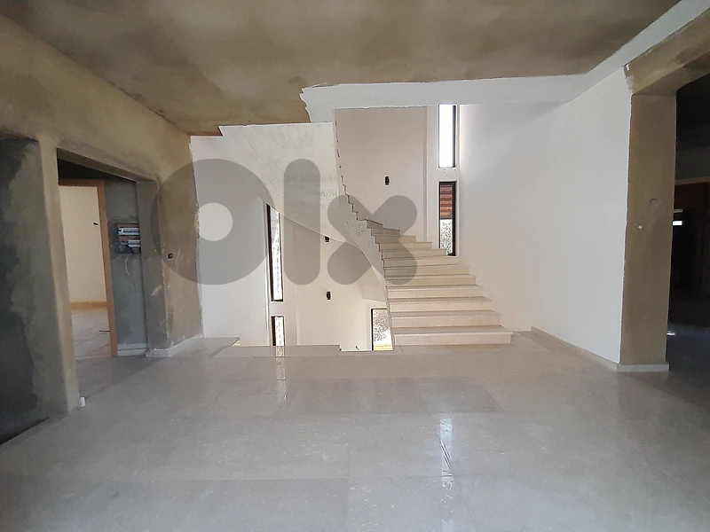 Luxurious Villa For Sale in Cornet El Hamra | Prime Location