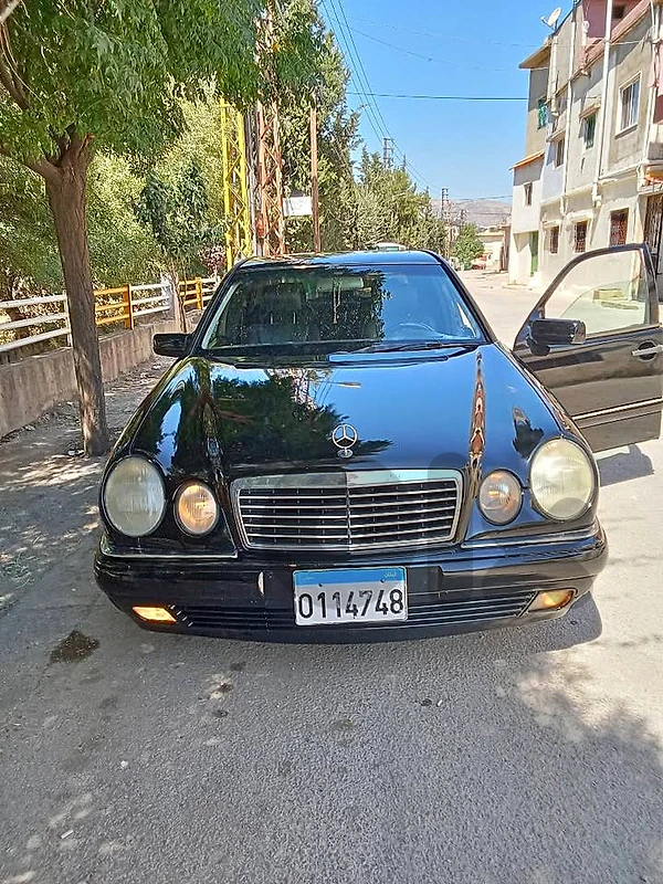 Mercedes E320 1999