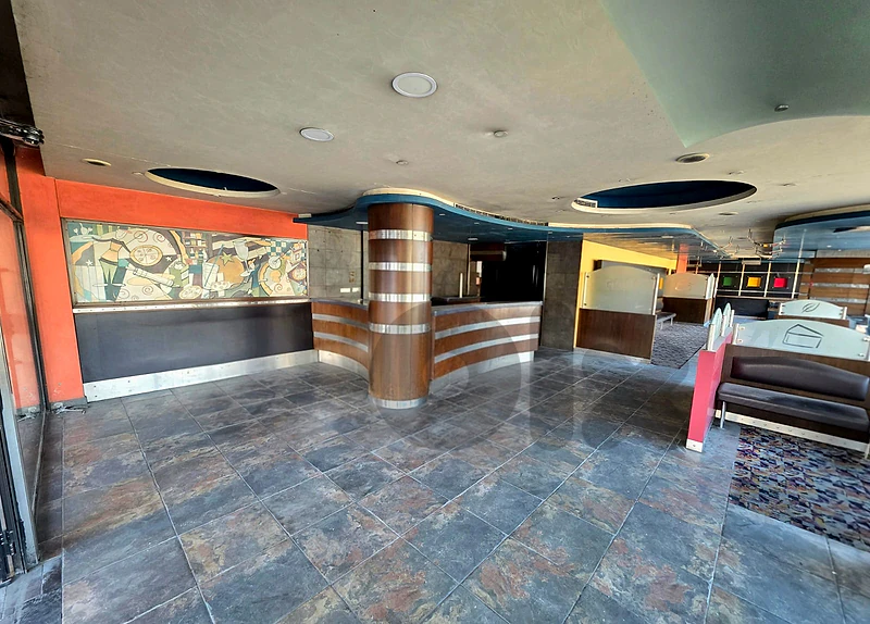 Showroom + Offices for Rent and sale in Baabda 635 sqm