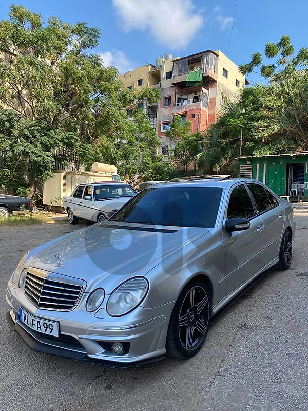 Mercedes E320 2003