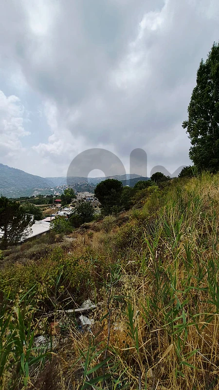 land for sale in Hrajelعقار للبيع في حراجل