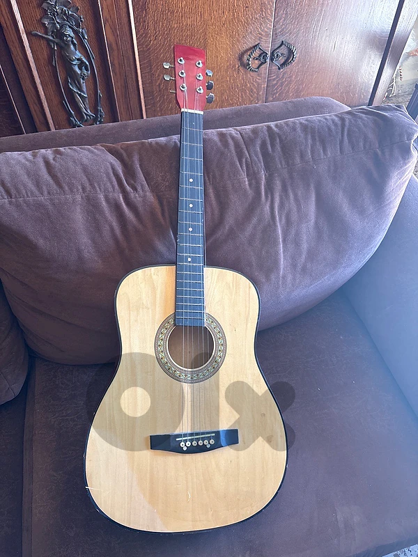 used guitar good condition