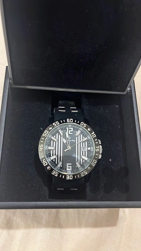 omorfia watch