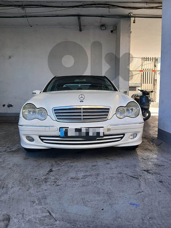 Mercedes-Benz c230 2005