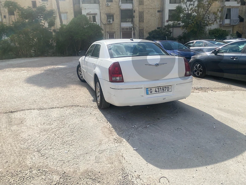 Chrysler 300 2005