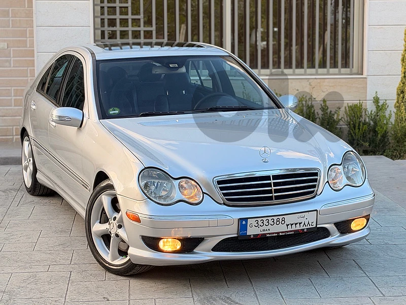 Mercedes-Benz C-Class 2005