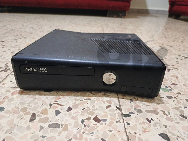 xbox 360 بحالة ممتازة