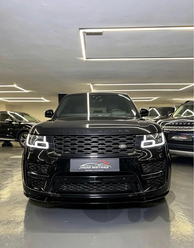 Range Rover Vogue 2018 look SVO