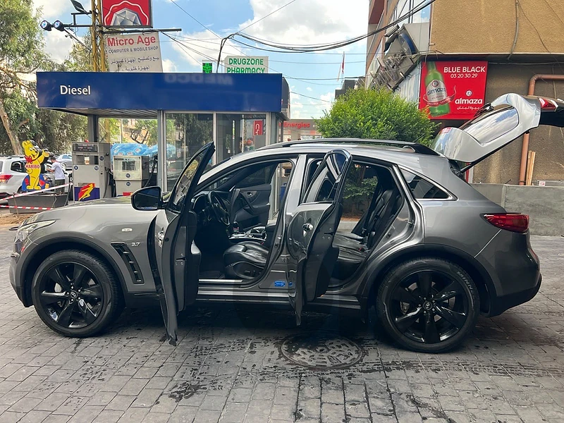 Infiniti Qx series 2015  QX 70 s