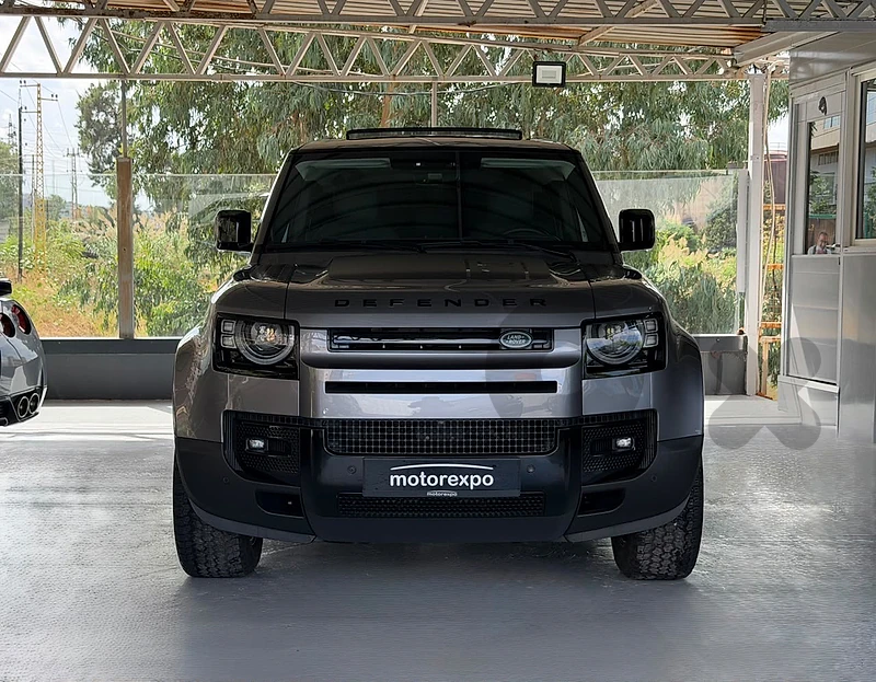 Defender P400 HSE 2024 ( 10,000 KM tewtel under warranty till 2029 )