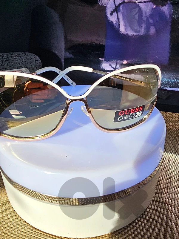 Guess Gorgeous Sunglasses