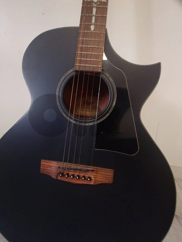 Cort EVL-A6 BKS Electro-Acoustic Guitar + Gigbag (Excellent Condition)