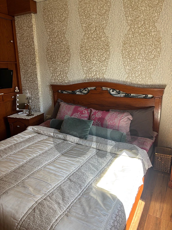 full bed for sale including bed frame and mattress