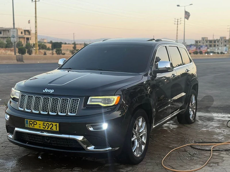 Grand cherokee summit 2014