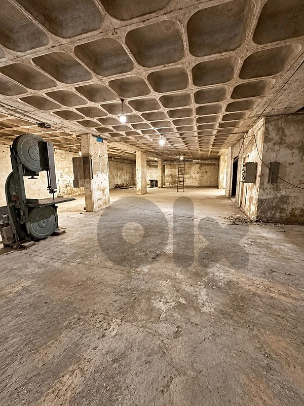 Industrial Workshop For Rent In Fanar