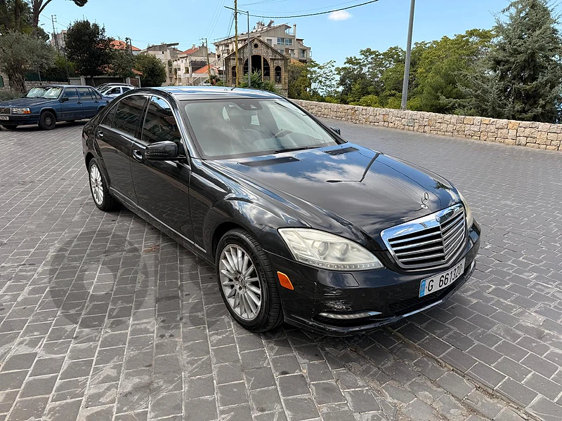Mercedes-Benz S-Class 2011 S550