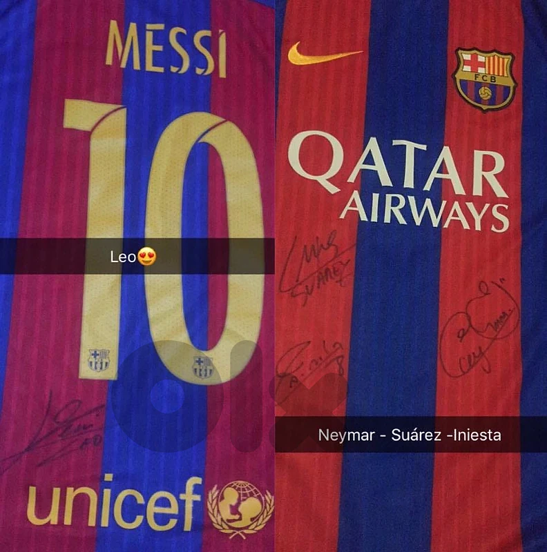 FC Barcelona Original kit Signed By Messi