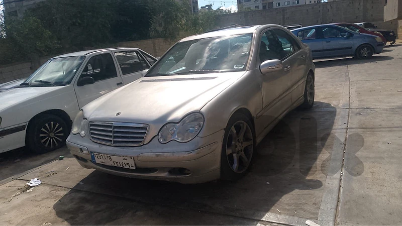 Mercedes-Benz C-Class 2006 c230 v6