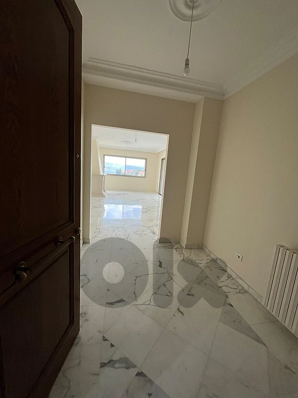 Apartment For Rent in Baabdat - شقة للإيجار في بعبدات