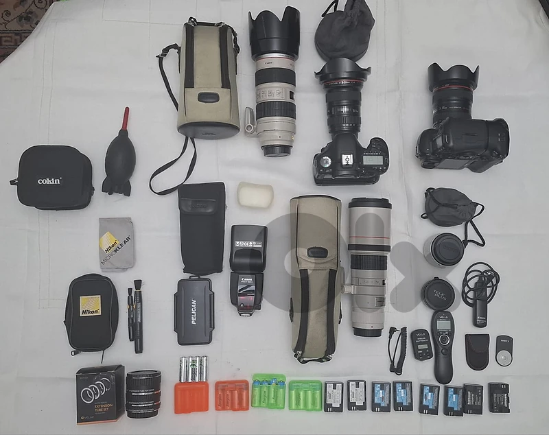 2 Canon DSLR Camera Body with full sport photography kit