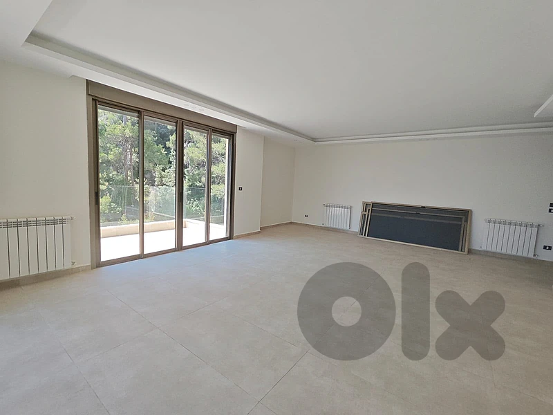 Apartment For Sale in Baabdat - شقة للبيع في بعبدات