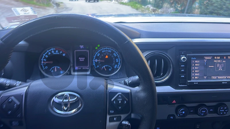 Toyota Tacoma 2018 4/2 sr5 4 cylender