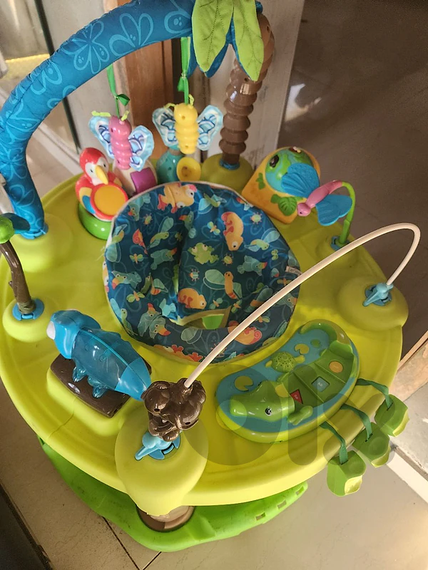 ExerSaucer baby Jumper 👶