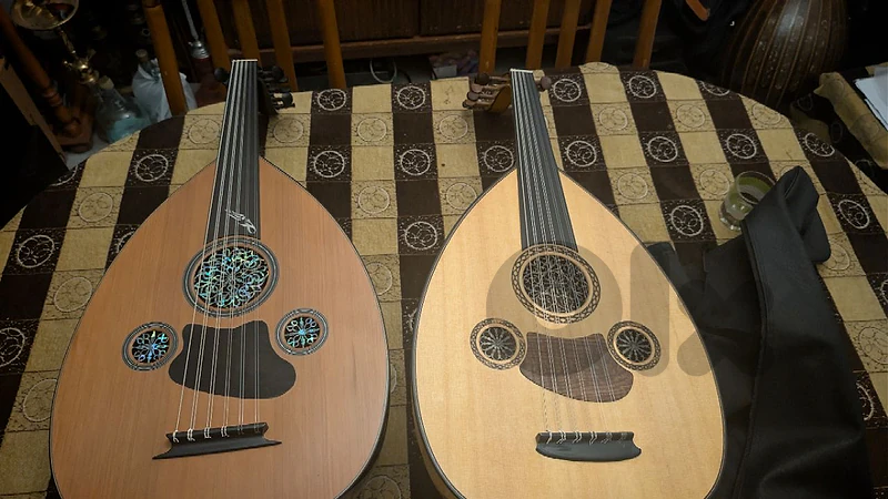 2 professional Turkish oud yildrim palabiyik and recep ozdemir 2 professional Turkish oud yildrim palabiyik and recep ozdemir