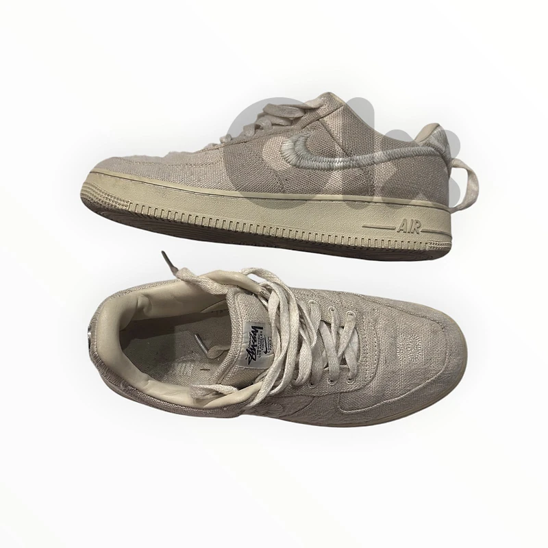 STUSSY x NIKE Air Force 1 - Size 43