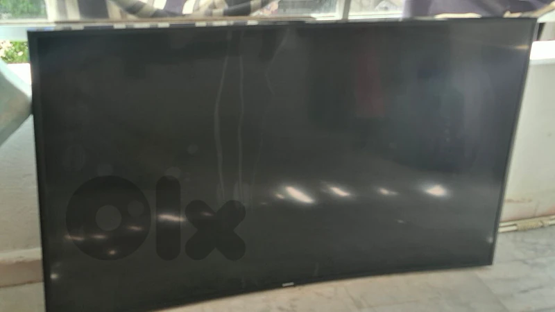 Samsung 55" Curved 4K Smart TV – for spare parts