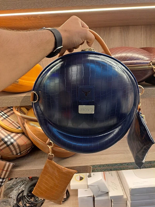 Angry bull Onyx studio 7 leather bag
