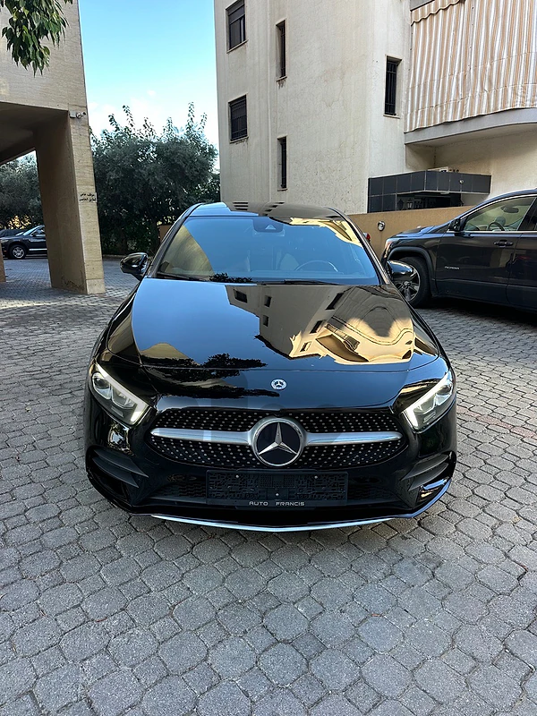 Mercedes A 220 AMG-line 4matic 2022 black on black (clean carfax)