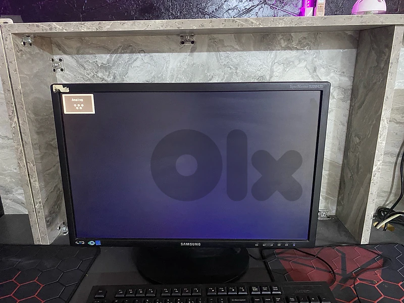 12 pc and monitors a12 8gb ram 256ssd