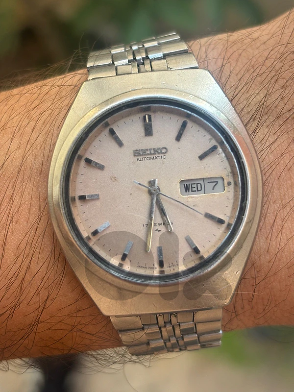 Vintage Seiko Automatic 7009 Day-Date Watch - Working Perfectly