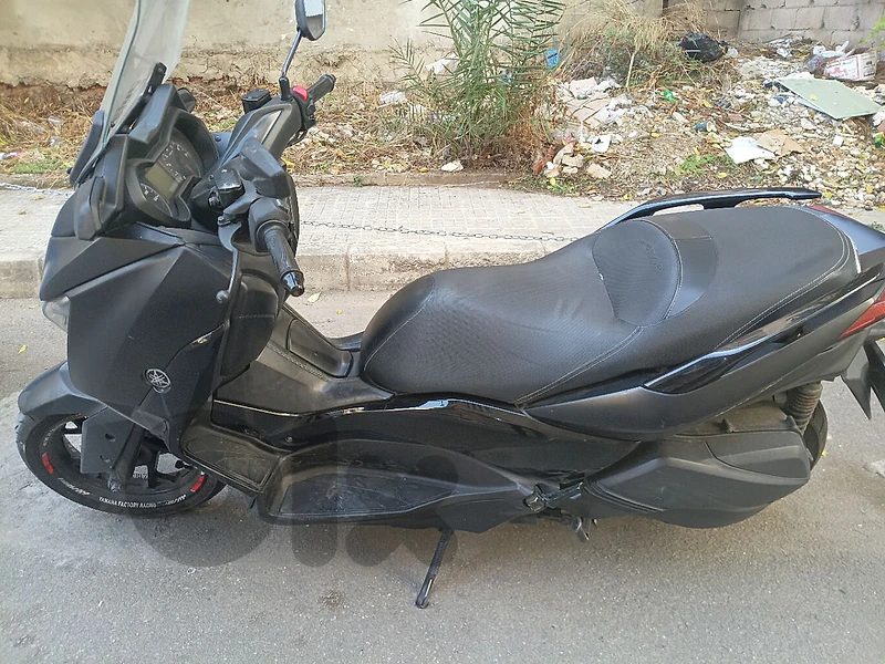 Yamaha Xmax 300cc
