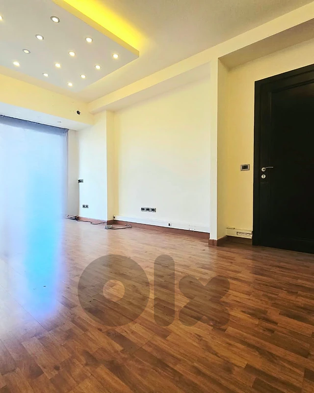 RAO26-5478 Office for Rent in Ain El Mraisseh | 140 sqm