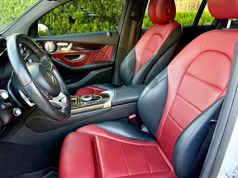 GLC 300 4Matic Coupe AMG PACKAGE